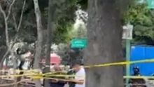 Un hombre, cuya edad se estima entre los 30 y 40 años, perdió la vida, tras ser atacado con un arma punzocortante en las inmediaciones del Hospital La Raza (Foto: Especial)