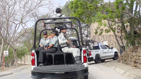 Efectivos de la Guardia Nacional encabezan las labores de seguridad en la zona arqueológica de Monte Albán.  Foto Cuarto Oscuro 