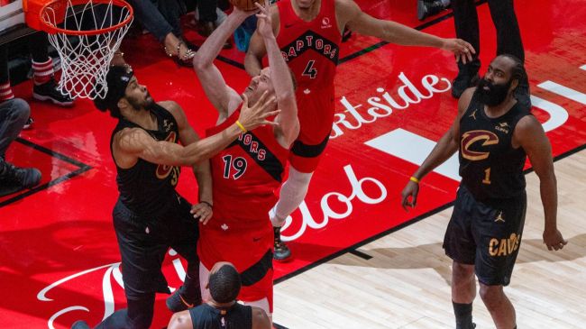 Scottie Barnes lidera la remontada y Toronto iguala 2-2 en una serie al límite