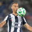 Sergio Canales deja Monterrey tras terminar el torneo en fase regular. EFE