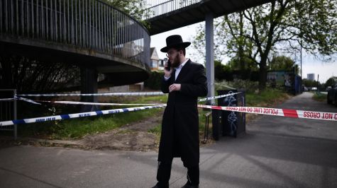 Las víctimas, dos varones de 76 y 34 años, fueron atacadas en plena calle cerca de una sinagoga y varios comercios locales