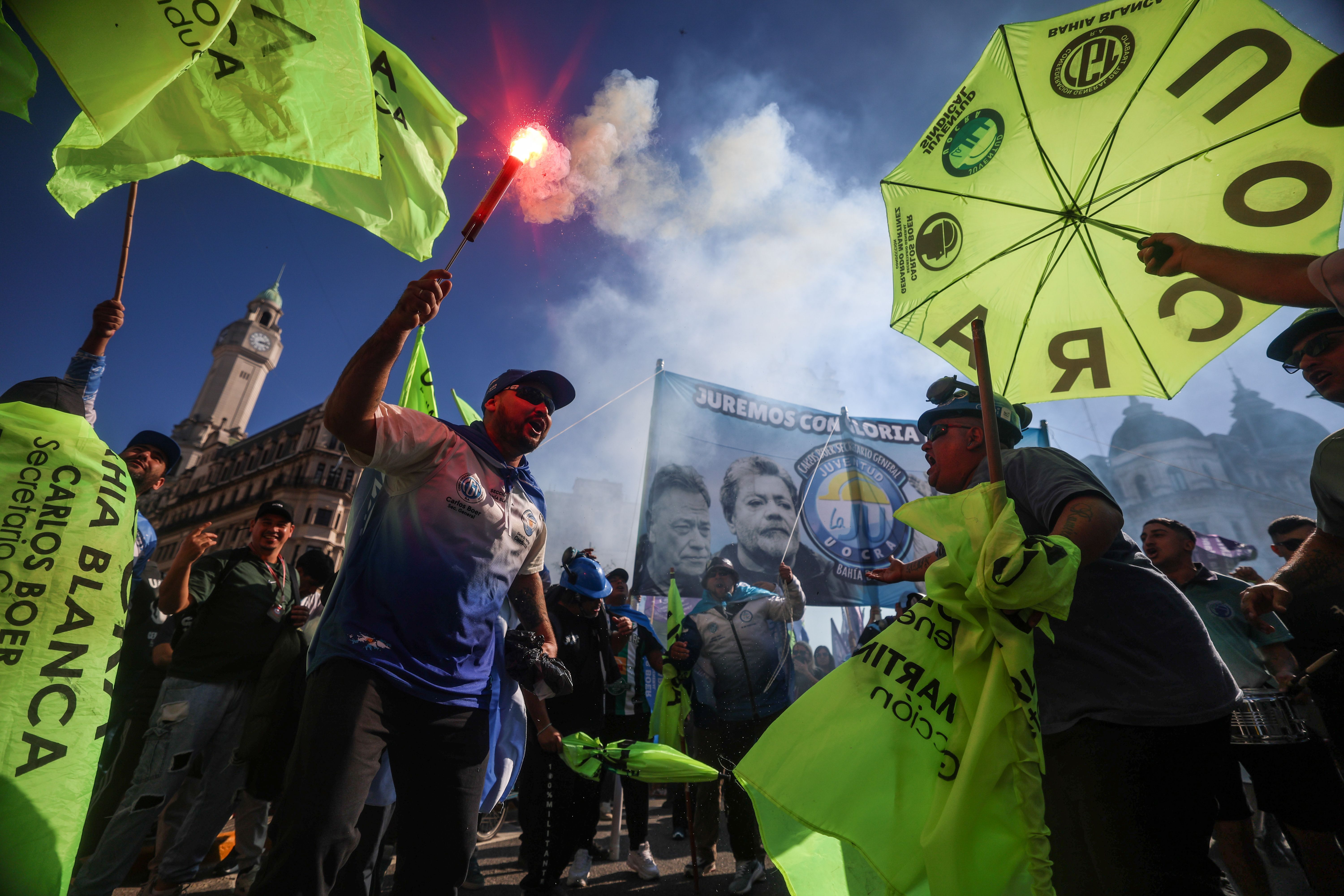 Miles de trabajadores protestan en Buenos Aires contra la reforma laboral de Javier Milei