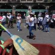 Alrededor de 20 mil personas participaron en las marchas del 1 de mayo en la CDMX, que concluyeron sin incidentes mayores, aunque se registraron pintas aisladas. Curtoscuro