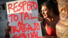 las beneficiarias denuncian que, de los 28 mil pesos prometidos a cada una de las 223 mujeres registradas, sólo han recibido la mitad (Foto: Cuartoscuro)