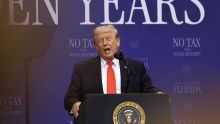 Donald Trump se convierte en "The Mandalorian": El viral saludo de la Casa Blanca por el Star Wars Day (Foto EFE)