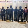 Al realizar una inspección preventiva con el auxilio de binomios caninos, se descubrió que el interior de las cajas contenía paquetes de droga en lugar del producto alimenticio declarado (Foto: Especial)