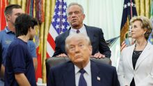 El presidente estadounidense, Donald Trump, manifestó su disposición para concluir las intervenciones militares y el cerco marítimo contra la República Islámica de Irán (Foto: EFE)