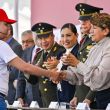 La gobernadora Delfina Gómez presidió desfile del 5 de Mayo.