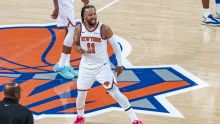 Knicks vuelven a pegar y ponen contra las cuerdas a Philadelphia
