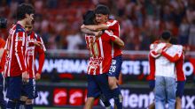 Chivas logra milagro en el Akron y elimina a Tigres en una noche histórica