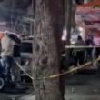 Sin previo aviso, los agresores detonaron sus armas de fuego en contra de estos masculinos, quienes cayeron heridos de muerte sobre la banqueta (Foto: @Enrique_LunaP) Sin previo aviso, los agresores detonaron sus armas de fuego en contra de estos masculinos, quienes cayeron heridos de muerte sobre la banqueta (Foto: @Enrique_LunaP)