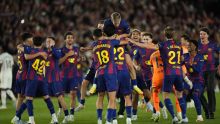 Barcelona humilla al Madrid y festeja LaLiga en pleno Clásico