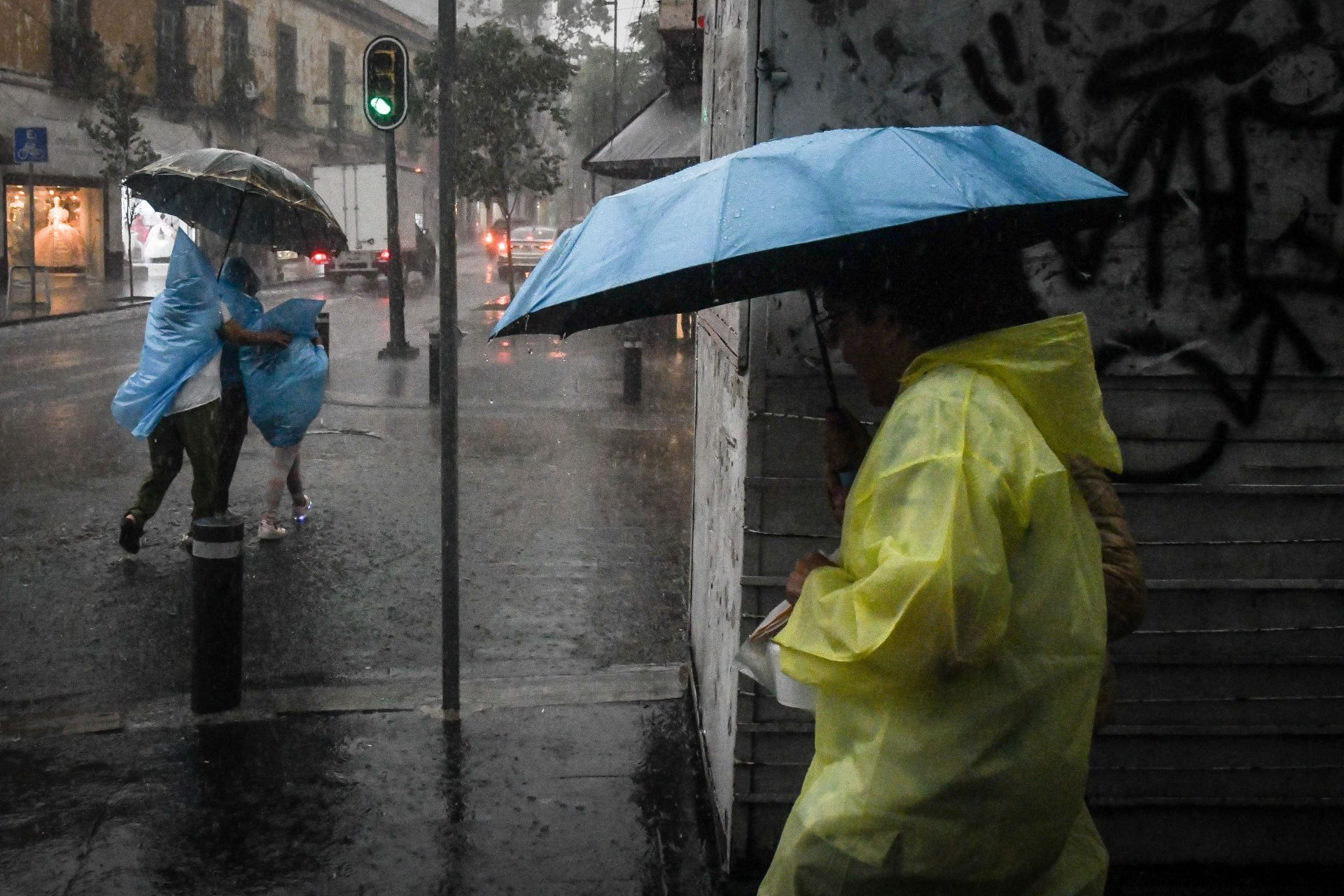 Las alertas se emitieron para toda la ciudad. Se prevé que las condiciones permanezcan hasta la noche. Mario Jasso / Cuartoscuro