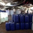 Este químico se encontraba distribuido en 240 tambos almacenados dentro de dos contenedores localizados en las instalaciones portuarias de la colonia Tepeixtles (Foto: EFE)