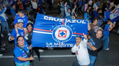 Los festejos se extendieron hasta la madrugada (Foto: Brandon Díaz)