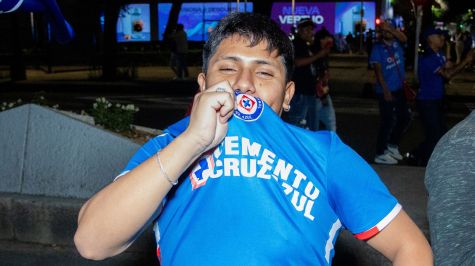 Los festejos se extendieron hasta la madrugada (Foto: Brandon Díaz)