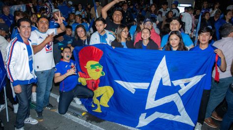 Los festejos se extendieron hasta la madrugada (Foto: Brandon Díaz)