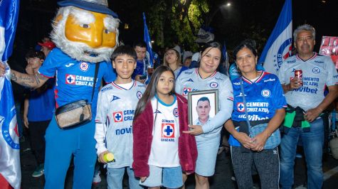 Los festejos se extendieron hasta la madrugada (Foto: Brandon Díaz)
