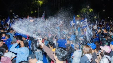Los festejos se extendieron hasta la madrugada (Foto: Brandon Díaz)