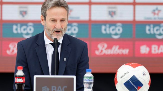 Thomas Christiansen presenta su lista de convocados para el Mundial. EFE