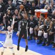 San Antonio no encontró respuesta ante la presión de OKC y quedó contra las cuerdas.