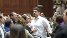 Diputados del PRI y Morena casi llegan a los golpes durante sesión en San Lázaro. Foto Especial
