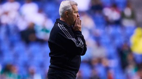 Javier Aguirre se prepara para elegir a los 26 seleccionados. MexSport Javier Aguirre se prepara para elegir a los 26 seleccionados. MexSport