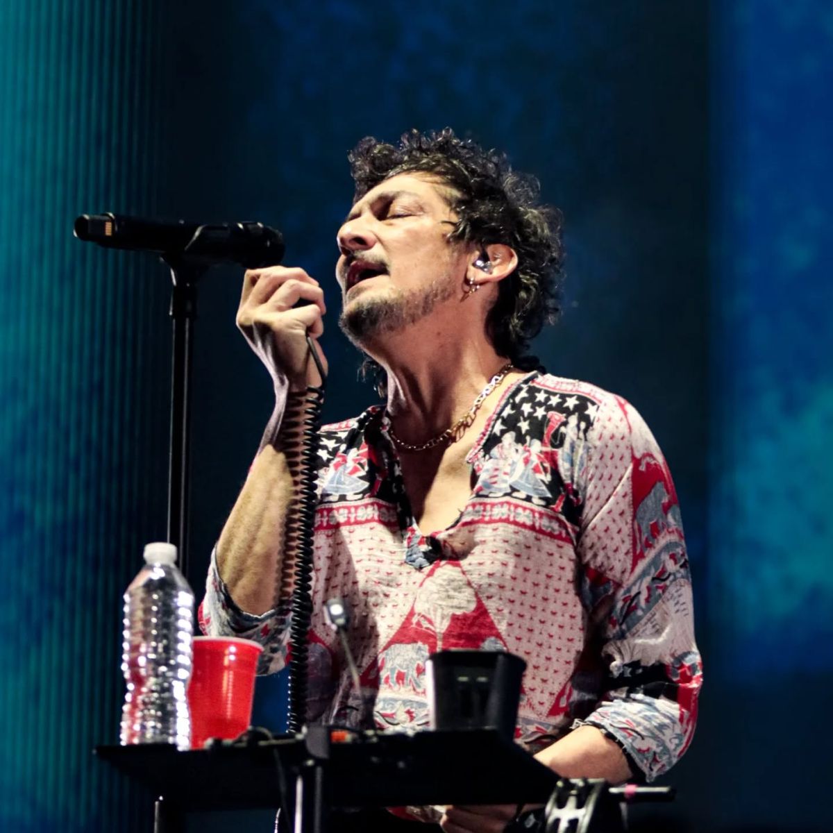 León Larregui de Zoé durante el quinto show en Estadio GNP (Foto: Brandon Díaz de León)