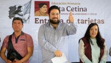  El alcalde Isaac Montoya Márquez y la encargada de las Becas para el Bienestar del Gobierno de México