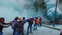 Representantes de la Segob, la Secretaría de Educación Pública (SEP) y el ISSSTE entregaron a la Comisión Nacional Única de Negociación una "hoja de ruta" (Foto: Cuartoscuro)