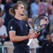 Alexander Zverev afronta una oportunidad histórica en Roland Garros 2026 ante Jakub Mensik, mientras dos italianos pelean por un lugar en la final.