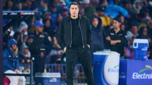 Efraín Juárez en la cuerda floja sobre su permanencia en Pumas. MexSport