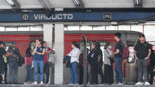 Tras anunciar un nuevo retraso, el Metro confirmó que la Línea 2 reanudará corridas completas entre Tasqueña y Cuatro Caminos desde las 22:00 horas de este jueves. Cuartoscuro