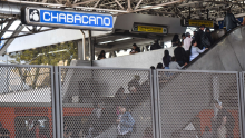 La Línea 2 del Metro retomó su recorrido completo entre Tasqueña y Cuatro Caminos, aunque cinco estaciones continúan cerradas y afectan los traslados de miles de usuarios. Cuartoscuro