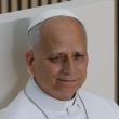 Una pregunta futbolera bastó para que el Papa desatara una ola de reacciones entre aficionados del Real Madrid y Barcelona. EFE