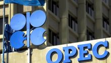 La medida se produce en un momento crítico, donde el cierre del estrecho de Ormuz —vital para el 20% del comercio mundial de hidrocarburos— debido al conflicto bélico de Estados Unidos e Israel contra Irán, obstaculiza seriamente la capacidad de exportación de los productores (Foto: EFE)