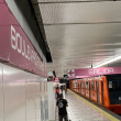 Usuarios del Metro buscan alternativas ante el repentino cierre de la estación Boulevard Puerto Aéreo por protestas; la Línea 2 y la Línea 5 también registran afectaciones severas a horas del Mundial. (Foto: Archivo/Cuartoscuro) Usuarios del Metro buscan alternativas ante el repentino cierre de la estación Boulevard Puerto Aéreo por protestas; la Línea 2 y la Línea 5 también registran afectaciones severas a horas del Mundial. (Foto: Archivo/Cuartoscuro)