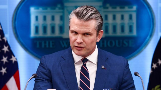 Hegseth recordó a las tropas la exitosa operación militar de enero pasado, en la que fuerzas estadounidenses capturaron a Nicolás Maduro en sólo 45 minutos dentro de su base fortificada en Caracas (Foto: EFE)