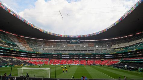 Las autoridades capitalinas montaron un fuerte dispositivo de seguridad ante las masivas manifestaciones que buscan llegar al estadio. Moises Pablo Nava / Cuartoscuro