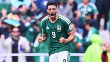 Raúl Jiménez llora tras anotar su primer gol en una Copa del Mundo (Foto Mexsport)