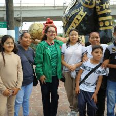 Azucena Cisneros inaugura "Ecatepec Pal Mundo" con arte y deporte
