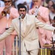 El cantante puertorriqueño Bad Bunny durante el último concierto de su gira en Madrid, este lunes en el estadio Metropolitano. EFE/Kiko Huesca El cantante puertorriqueño Bad Bunny durante el último concierto de su gira en Madrid, este lunes en el estadio Metropolitano. EFE/Kiko Huesca