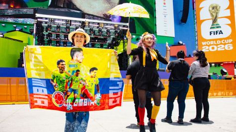 Afición vive el FIFA Fan Fest en el Zócalo, CDMX (Foto: Brandon Díaz de León)