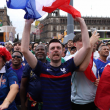 ¡Bonjour, CDMX! Franceses celebraron en grande la victoria de su selección sobre Senegal en el Fan Fest del Zócalo. (Foto: Cuartoscuro)