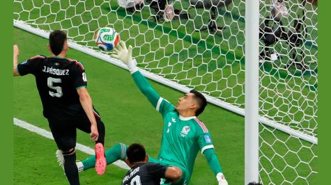 Raúl 'Tala' Rangel fue el salvador del Tricolor en los últimos minutos del encuentro (EFE)