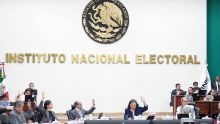 La decisión se tomó a pesar de los señalamientos de cuatro organizaciones que aspiran a convertirse en partidos políticos, las cuales acusaron a Morena de intentar realizar un "fraude a la ley" con sus padrones de afiliados (Foto: Cuartoscuro)