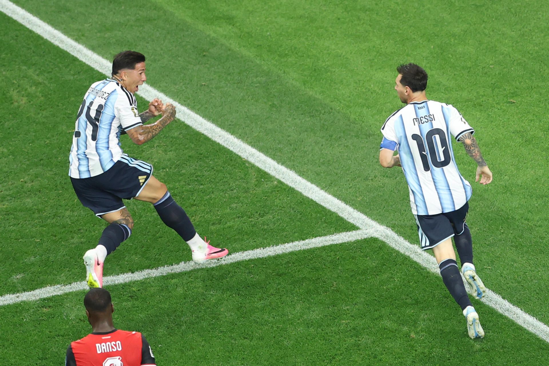 Messi celebra el primer tanto del partido ante Austria. EFE