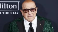 Fallece el productor Clive Davis