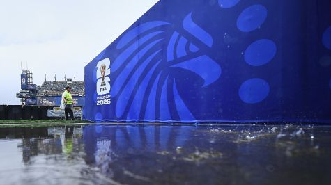 Francia vs Irak se reanuda tras suspensión por tormenta eléctrica | MEXSPORT