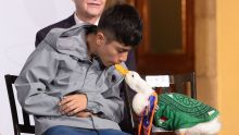 Karla Gómez, dueña del popular “Pato Merlín”, descubrió que un tercero intentó registrar el nombre y la imagen de su mascota ante el IMPI sin su consentimiento (Foto: Cuartoscuro)